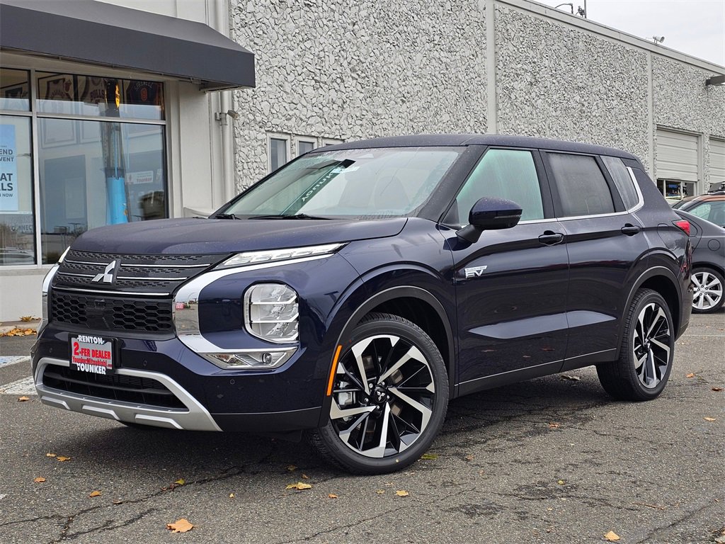 New 2025 Mitsubishi Outlander SE