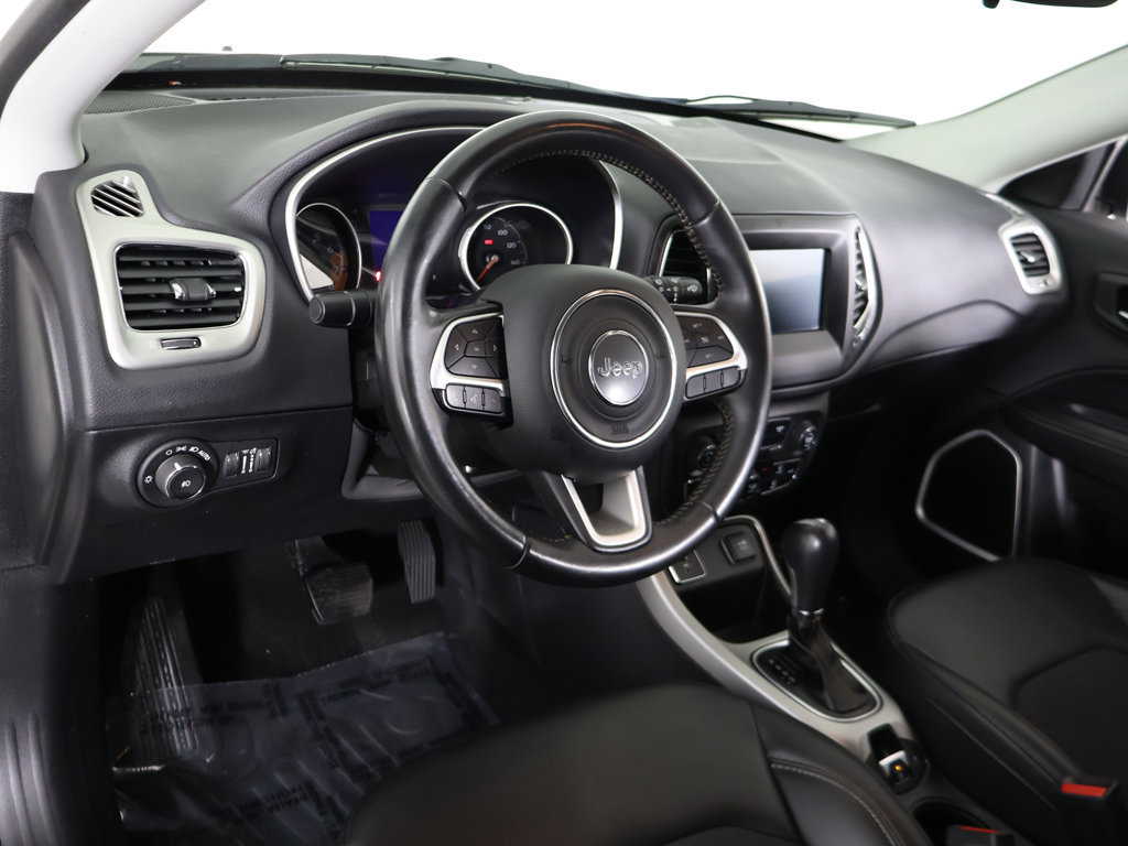 Used 2019 Jeep Compass Latitude FWD image 23