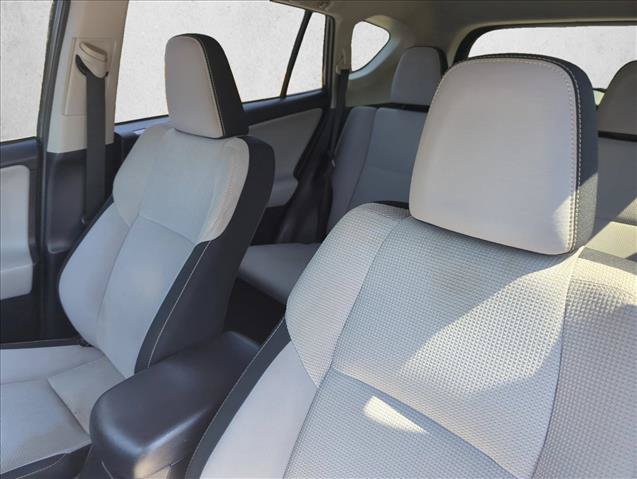 Used 2018 Toyota RAV4 XLE FWD image 19