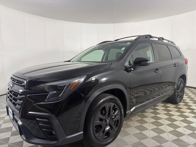 Used 2023 Subaru Ascent Onyx Edition image 2