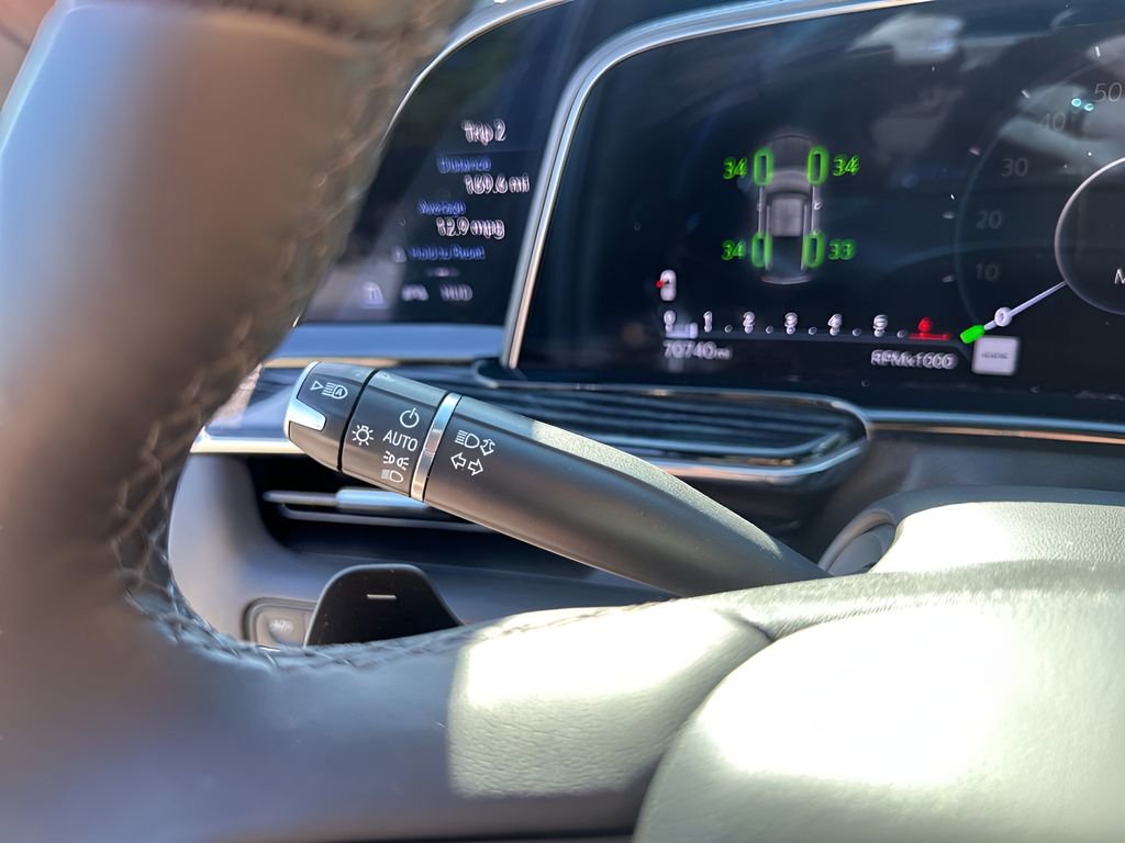 Used 2023 Cadillac Escalade Sport image 32