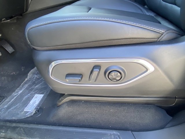 New 2023 Jeep Wagoneer Series III w/ Preferred Equipment Group image 17