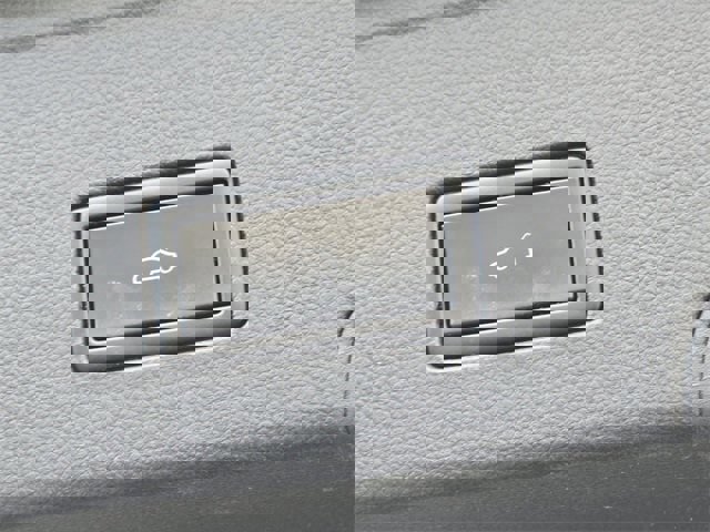 Used 2020 Volkswagen Atlas Cross Sport SE w/ Panoramic Sunroof Package image 13