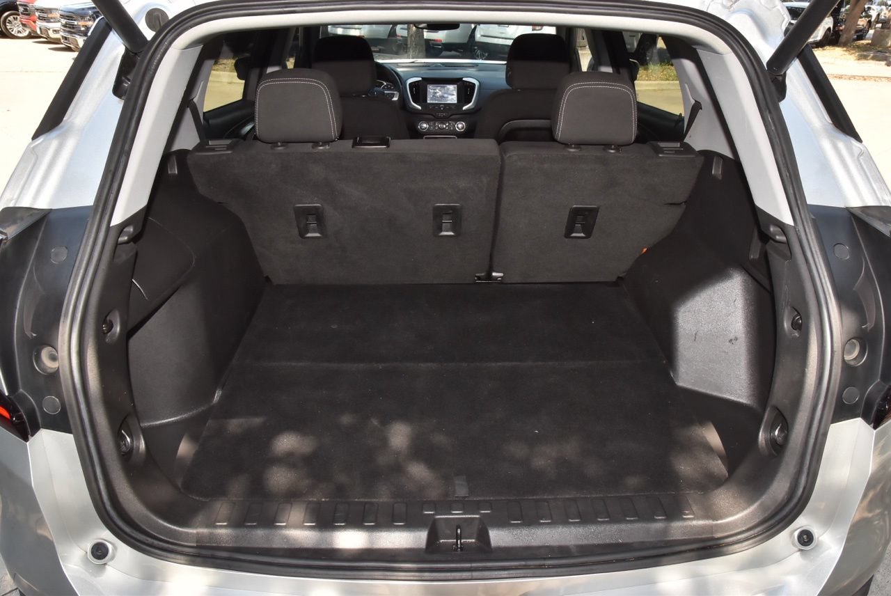 Used 2022 GMC Terrain SLE w/ Driver Convenience Package FWD image 35
