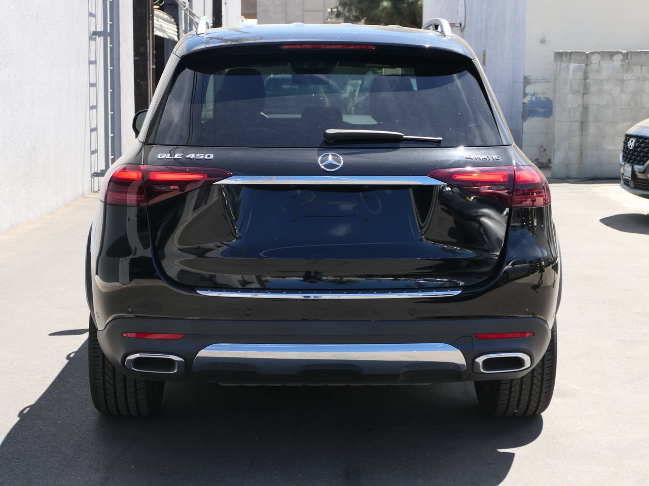 Used 2025 Mercedes-Benz GLE 450 4MATIC image 5