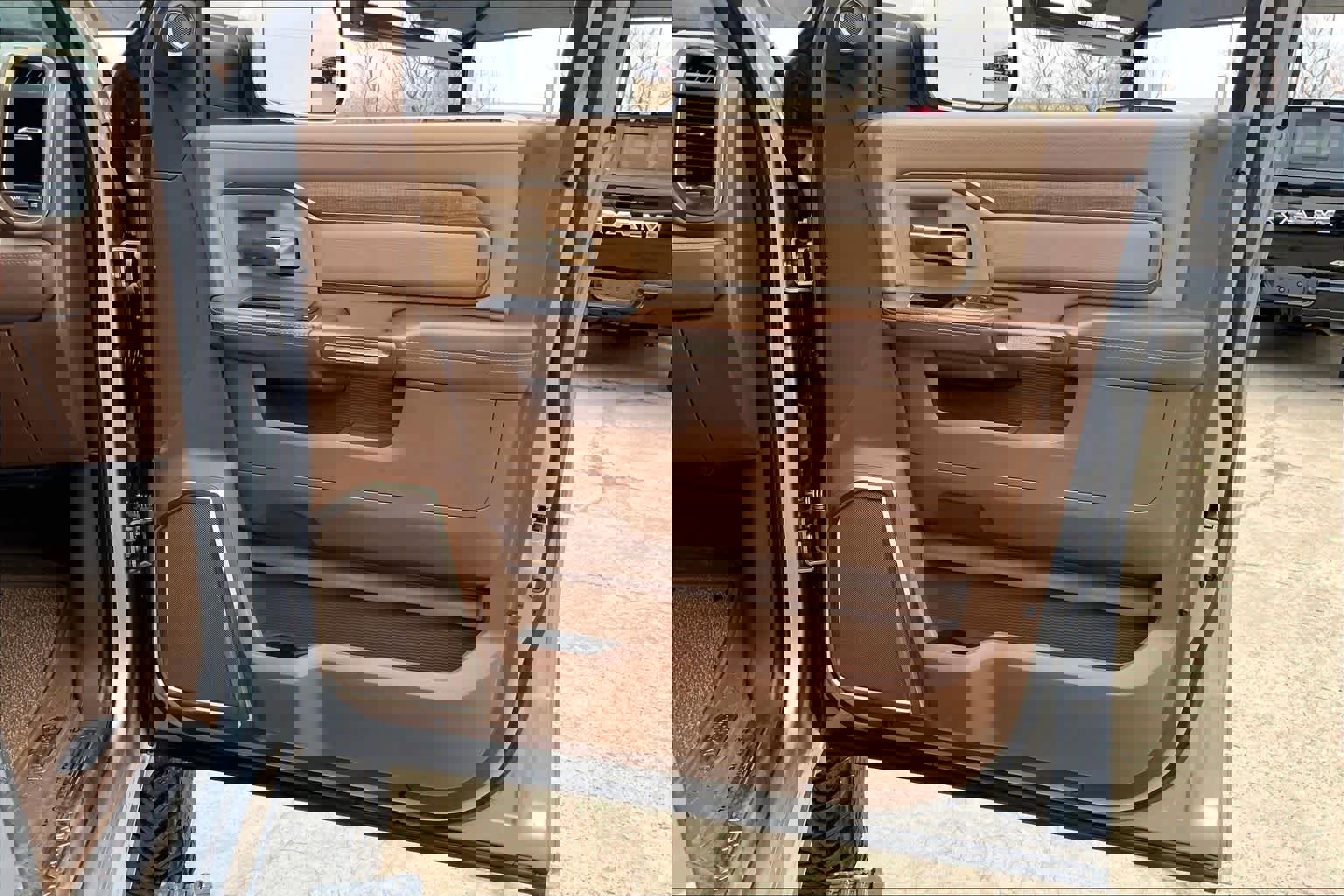 Used 2022 RAM 2500 Limited image 22