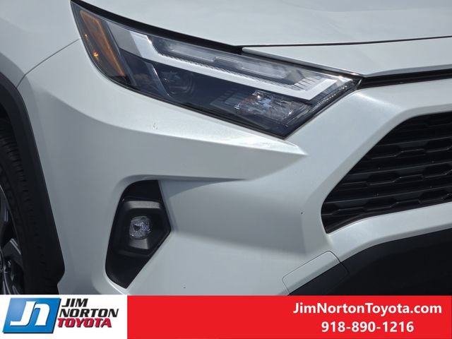 Used 2025 Toyota RAV4 XLE Premium AWD/4WD image 10