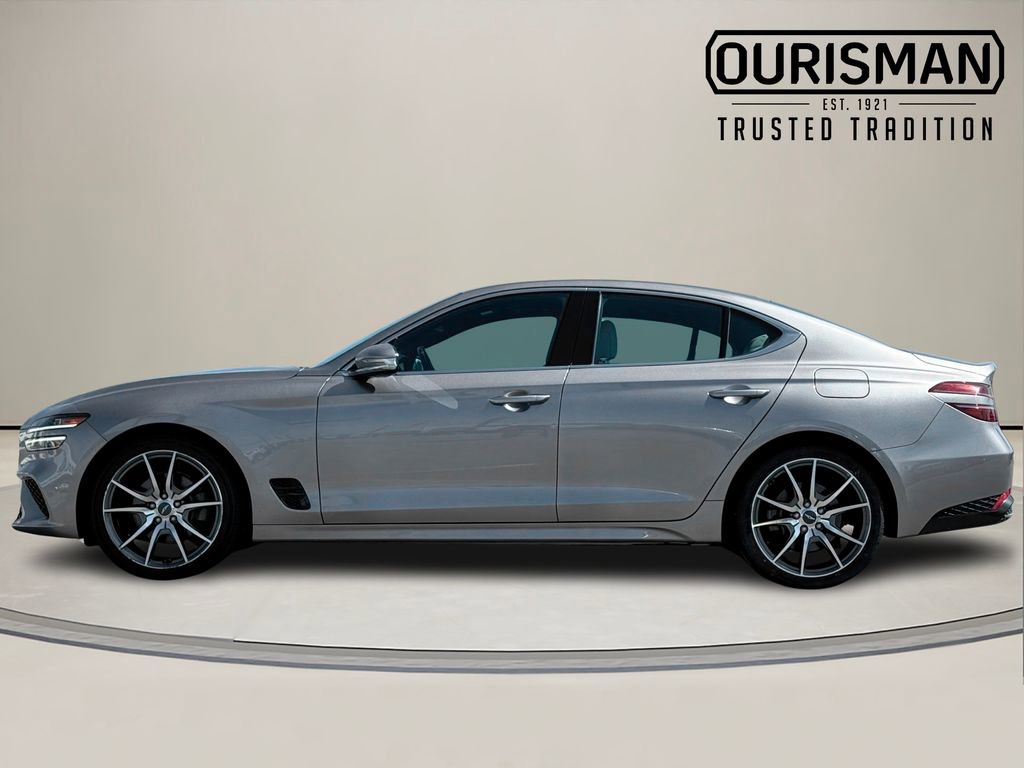 Used 2023 Genesis G70 2.0T image 3
