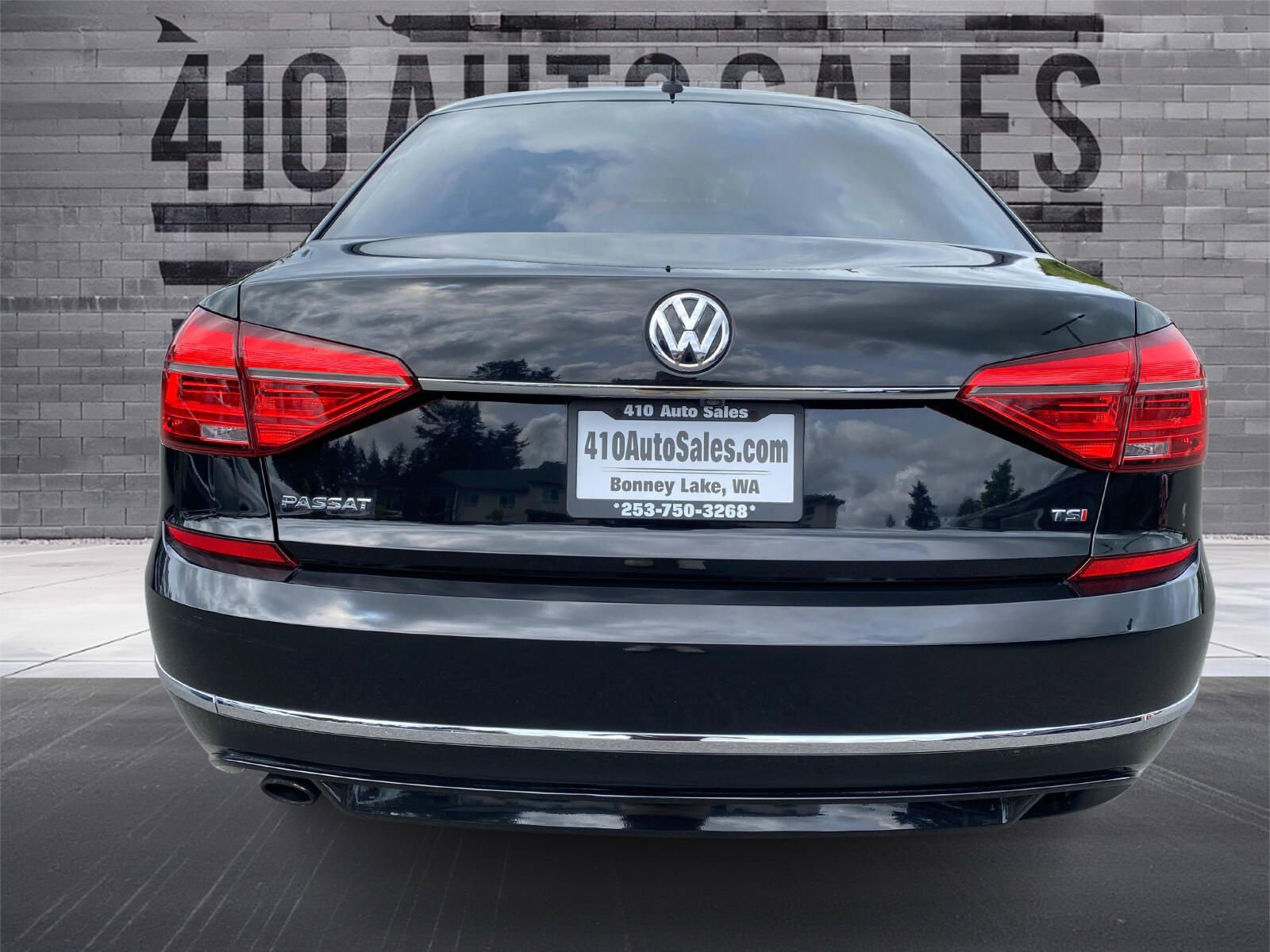 Used 2016 Volkswagen Passat 1.8T S FWD image 4