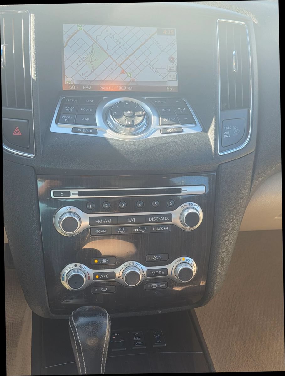 Used 2014 Nissan Maxima 3.5 SV w/ Premium Package FWD image 16