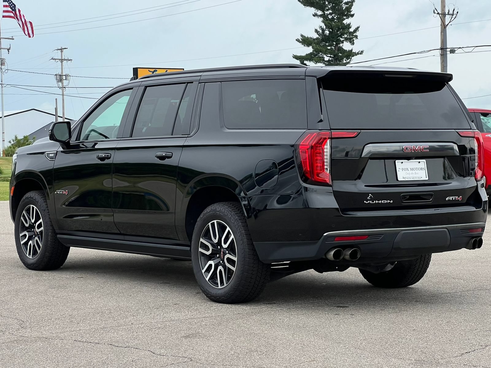 Used 2023 GMC Yukon XL AT4 w/ AT4 Premium Plus Package AWD/4WD image 59