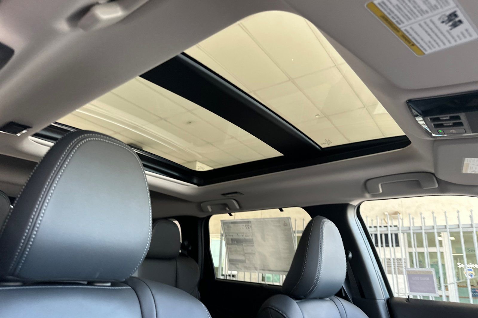 New 2025 Mitsubishi Outlander SEL image 15