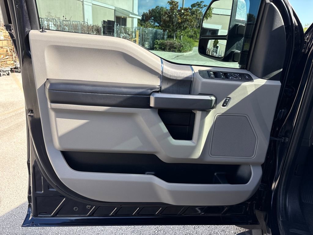 Certified 2021 Ford F250 XLT w/ XLT Premium Package AWD/4WD image 26