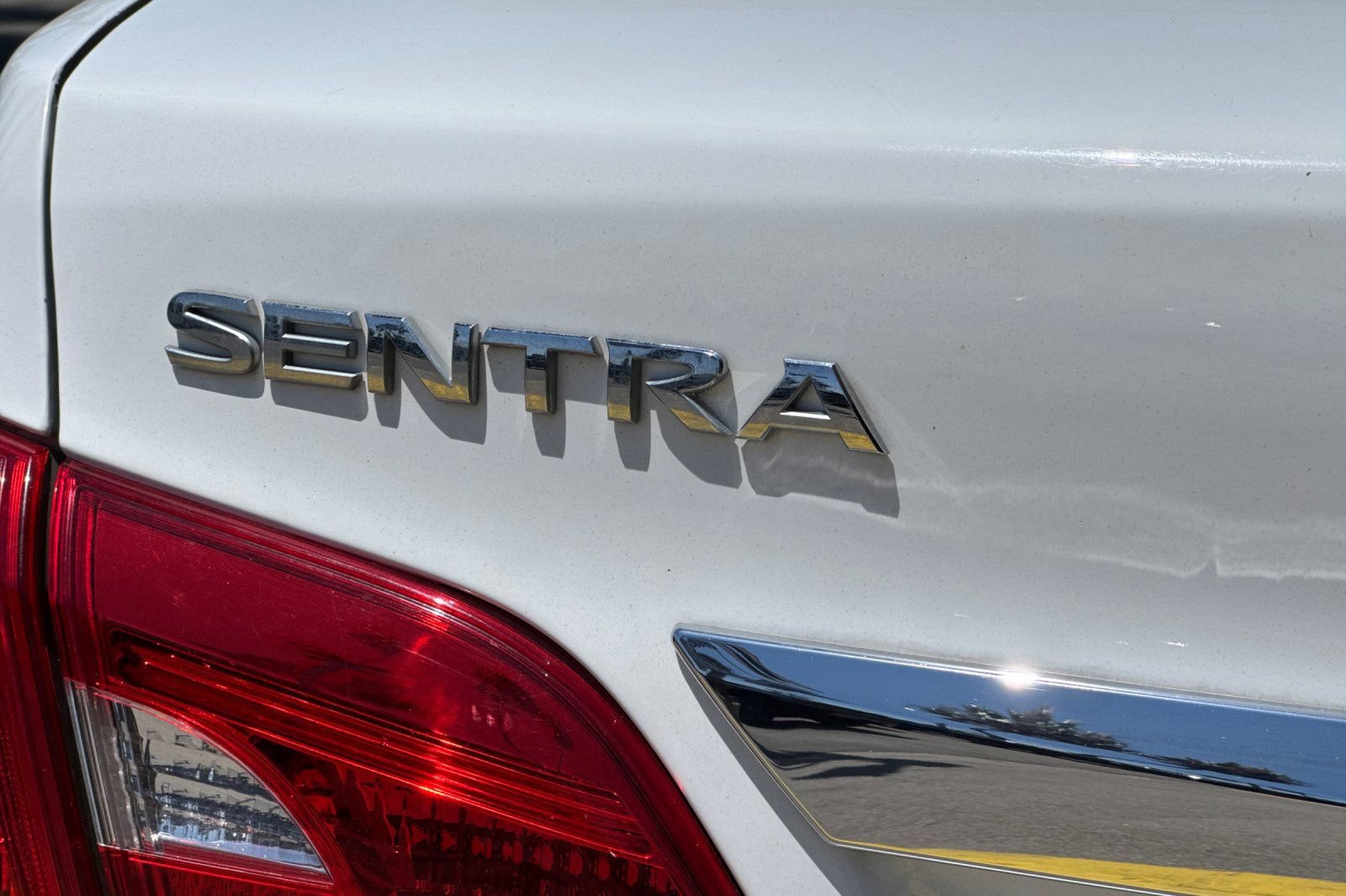Used 2018 Nissan Sentra S FWD image 25