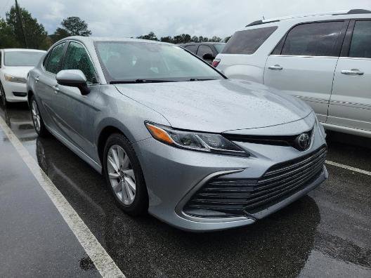 Used 2022 Toyota Camry LE video 1