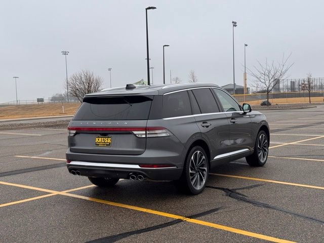 Used 2025 Lincoln Aviator Reserve w/ Illumination Package image 3