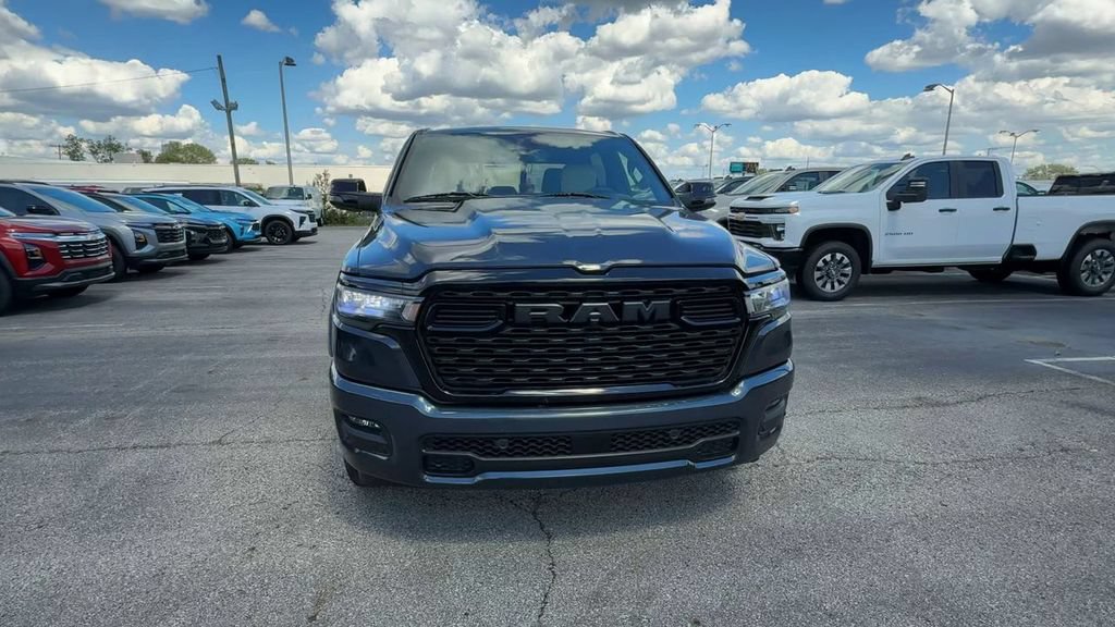 Used 2025 RAM 1500 Big Horn AWD/4WD image 3