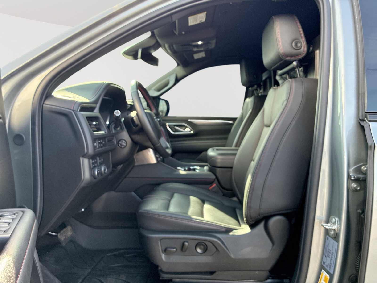 Used 2024 Chevrolet Tahoe RST w/ Luxury Package image 19