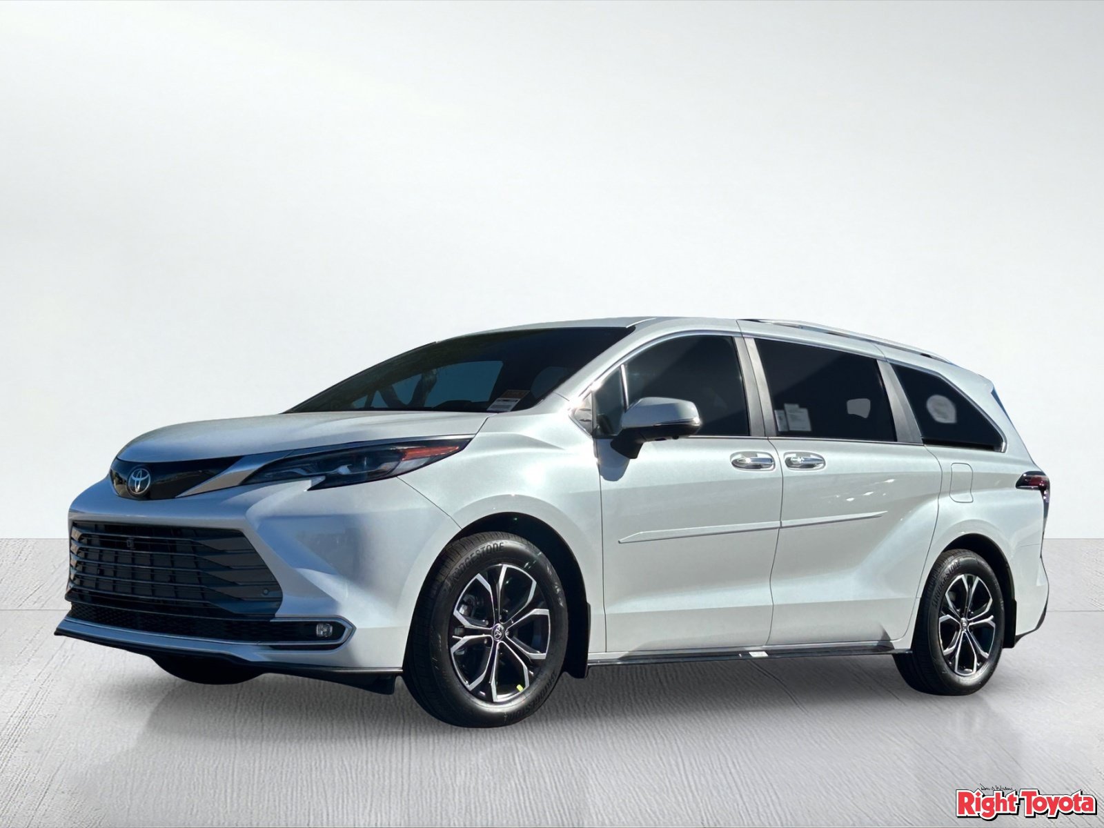 New 2026 Toyota Sienna Platinum AWD/4WD image 2