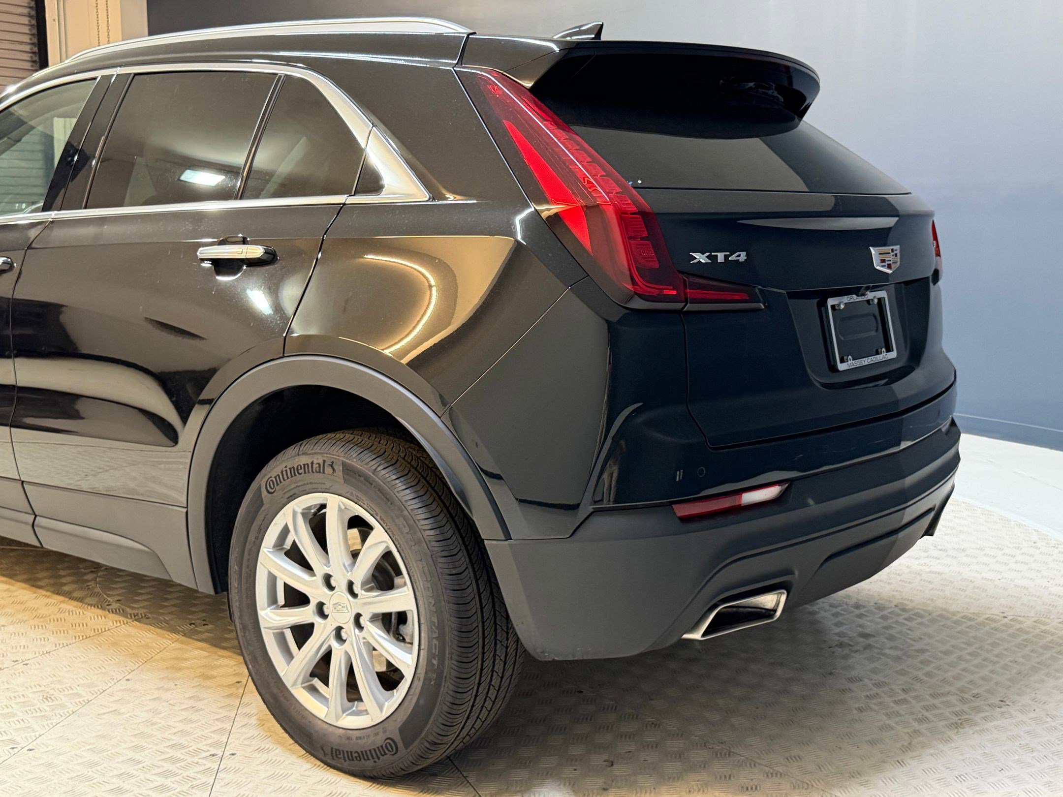 Used 2023 Cadillac XT4 Luxury FWD image 22