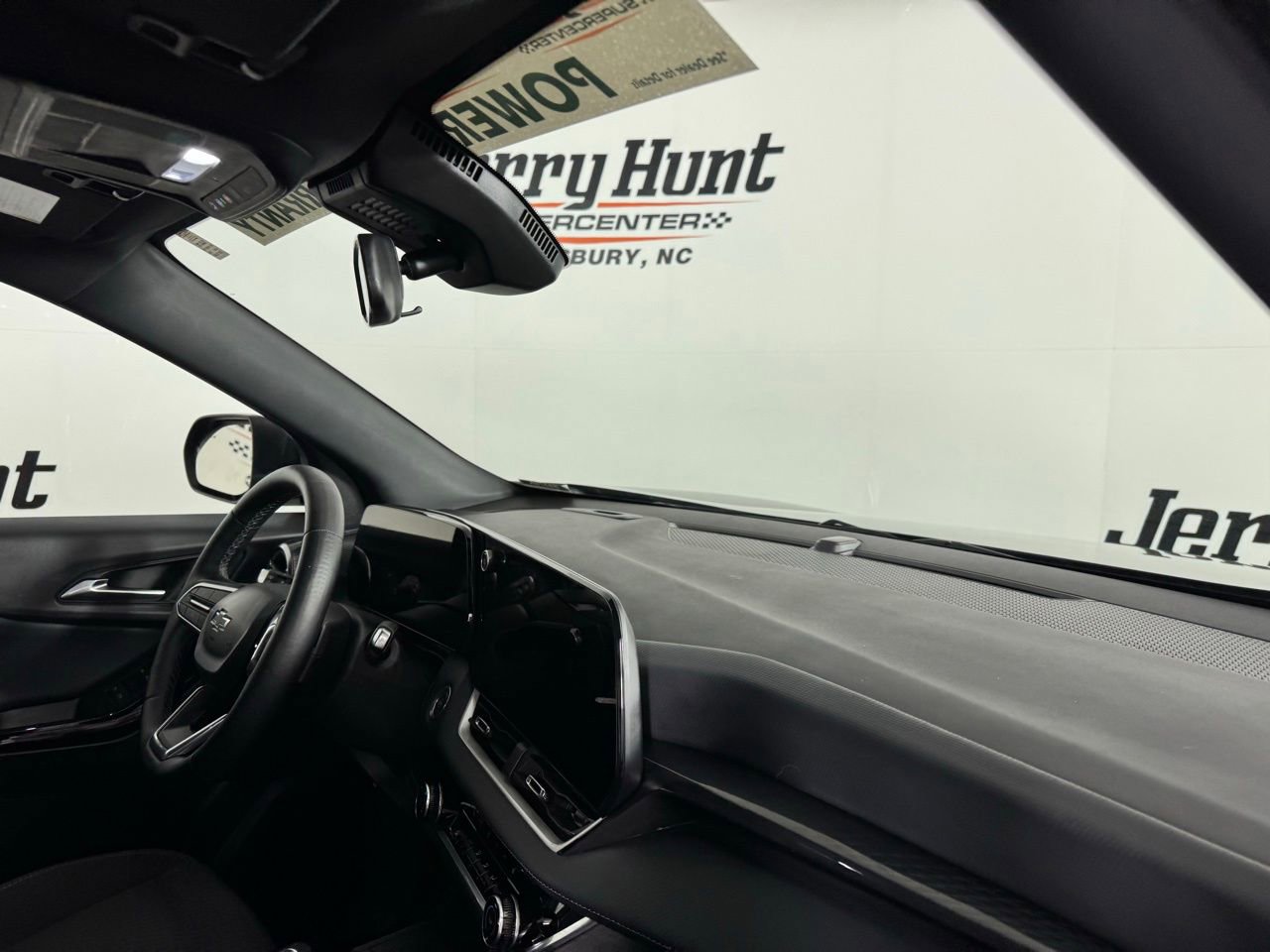 Used 2026 Chevrolet Equinox LT w/ Midnight Edition image 29