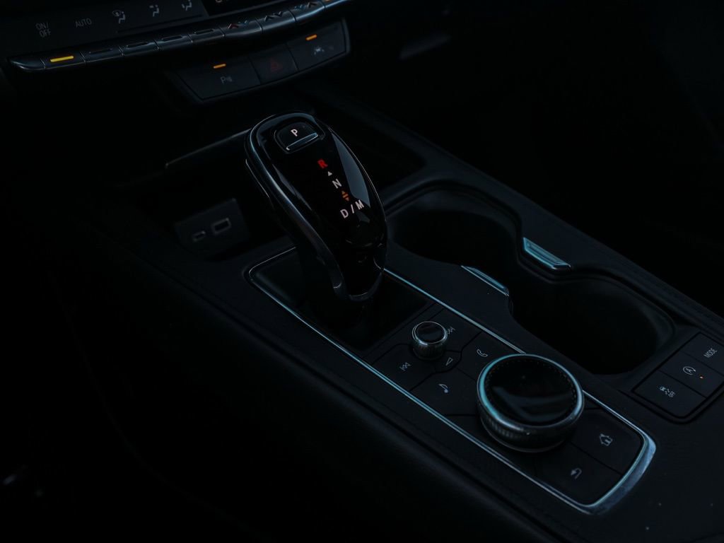 Used 2023 Cadillac XT4 Premium Luxury image 31