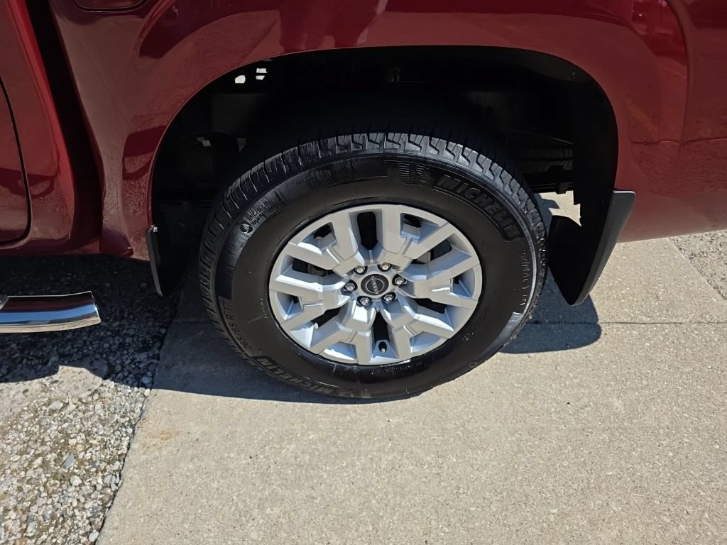 Certified 2024 Nissan Frontier SV w/ SV Convenience Package AWD/4WD image 13