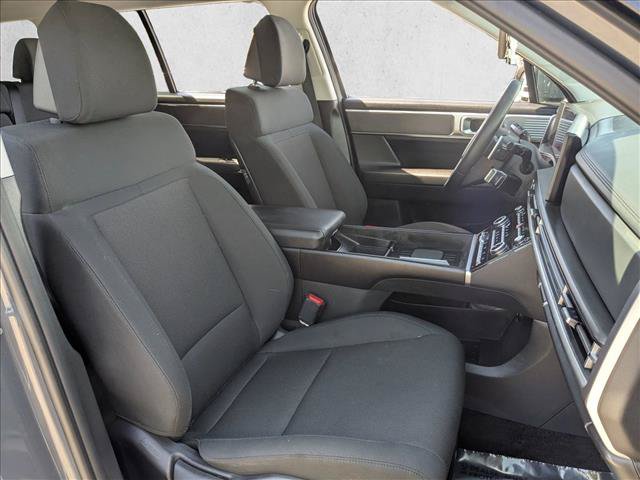 Used 2025 Hyundai Santa Fe SE FWD image 24