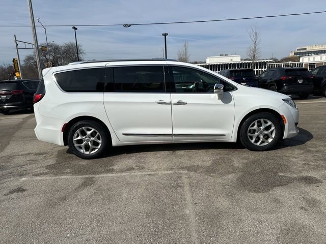 Used 2020 Chrysler Pacifica Limited FWD image 5