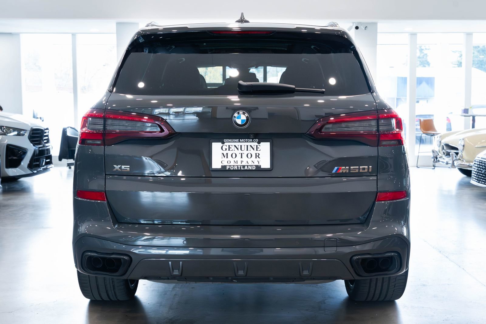 Used 2023 BMW X5 M50i w/ Executive Package image 5