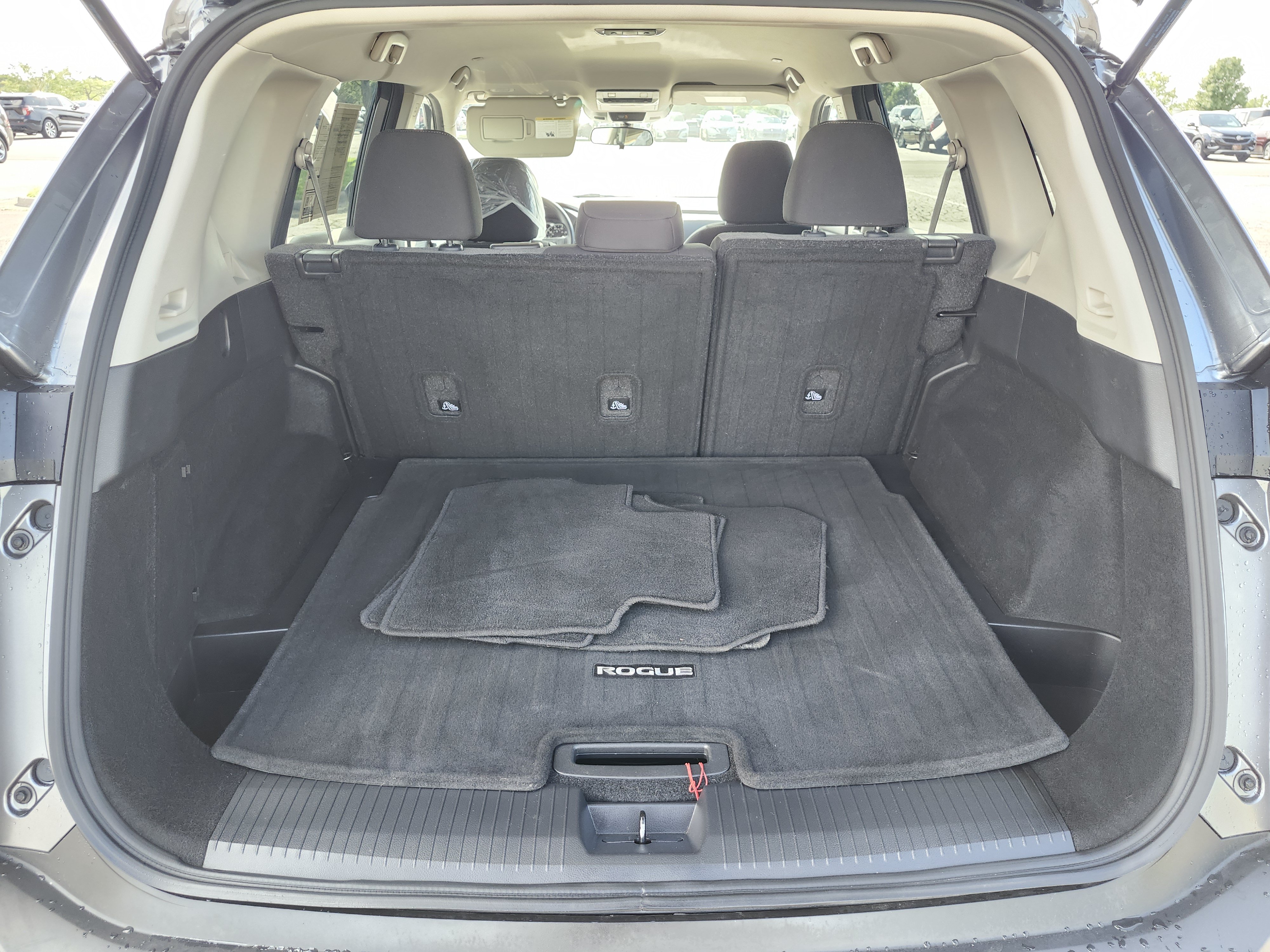 Used 2023 Nissan Rogue SV AWD/4WD image 22