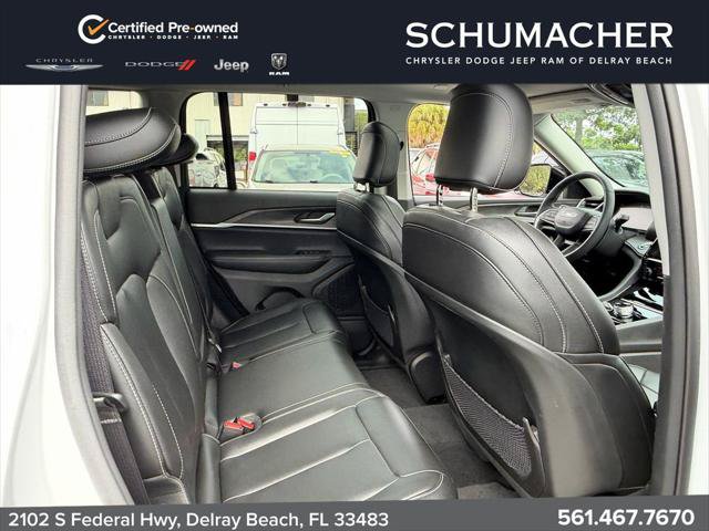 Certified 2023 Jeep Grand Cherokee Limited AWD/4WD image 19