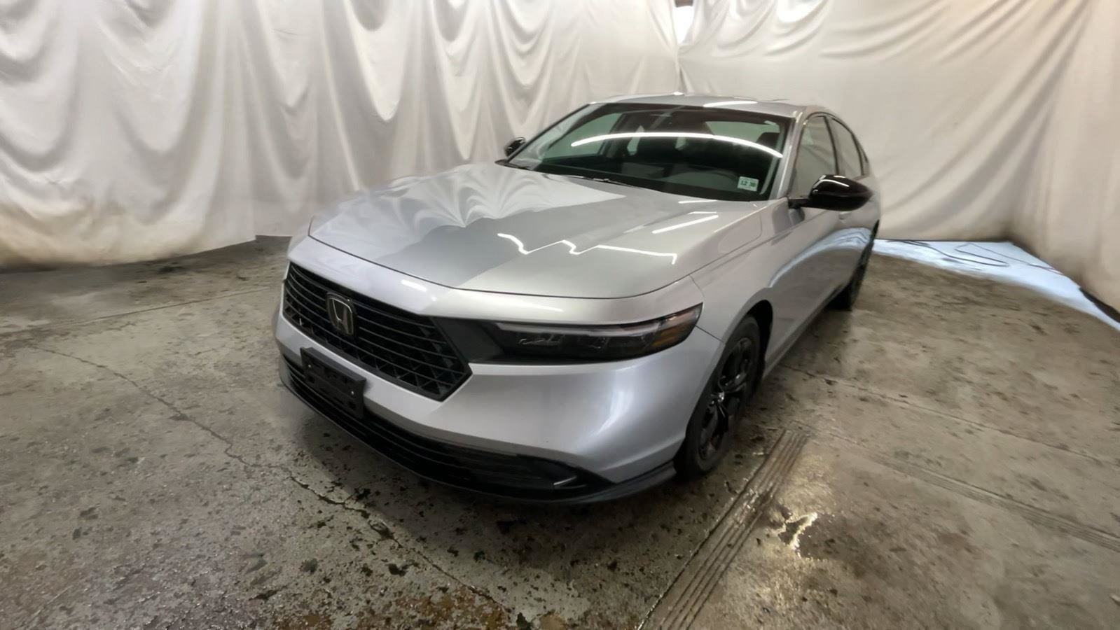 Certified 2025 Honda Accord SE image 12