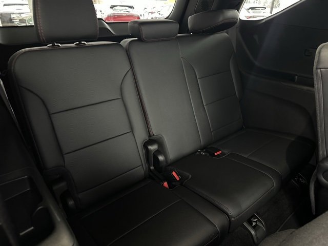 Certified 2025 Chevrolet Traverse RS image 23
