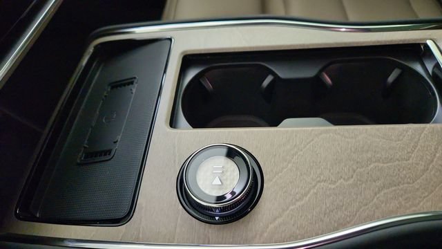 New 2026 Volvo EX90 Ultra AWD/4WD image 17