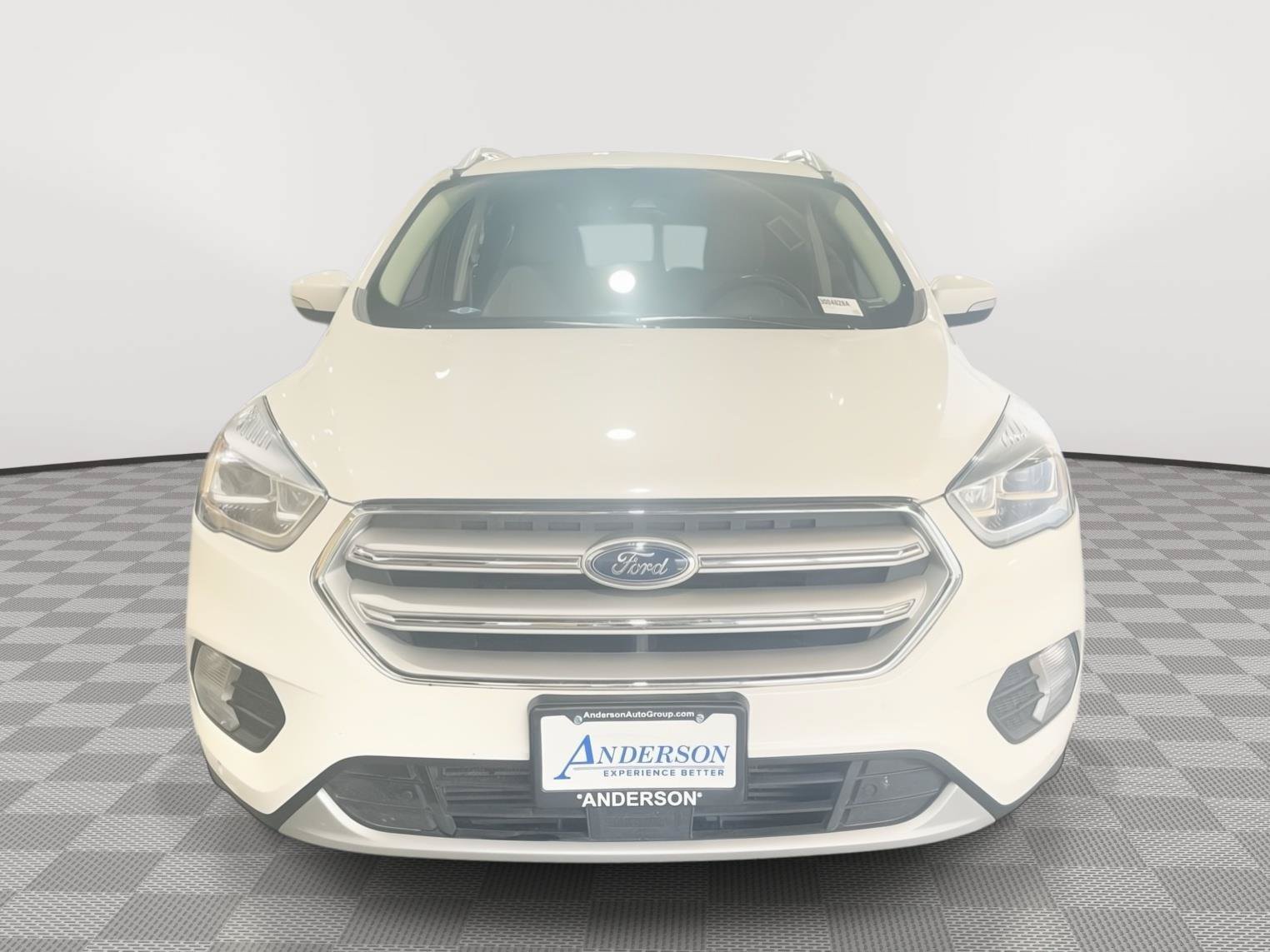 Used 2018 Ford Escape Titanium w/ Ford Safe & Smart Package AWD/4WD image 4
