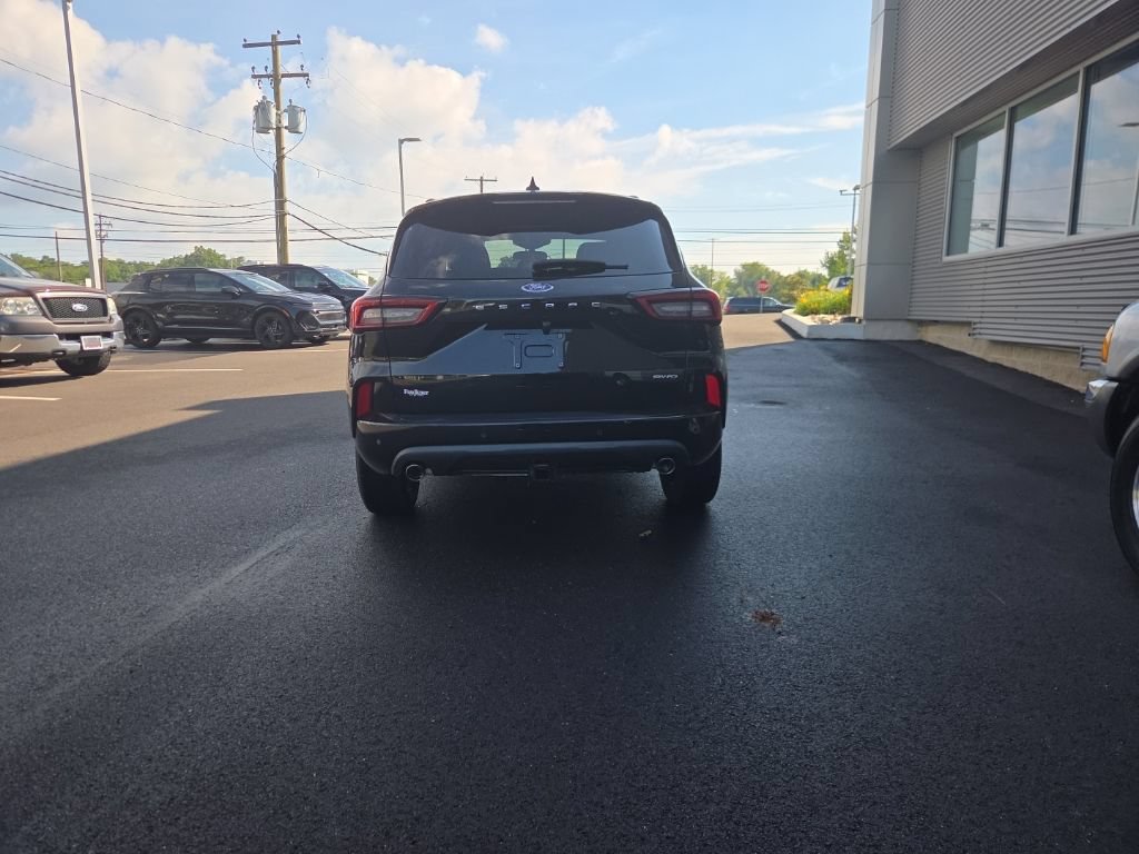 Used 2023 Ford Escape ST-Line Select w/ Tech Pack #2 AWD/4WD image 6