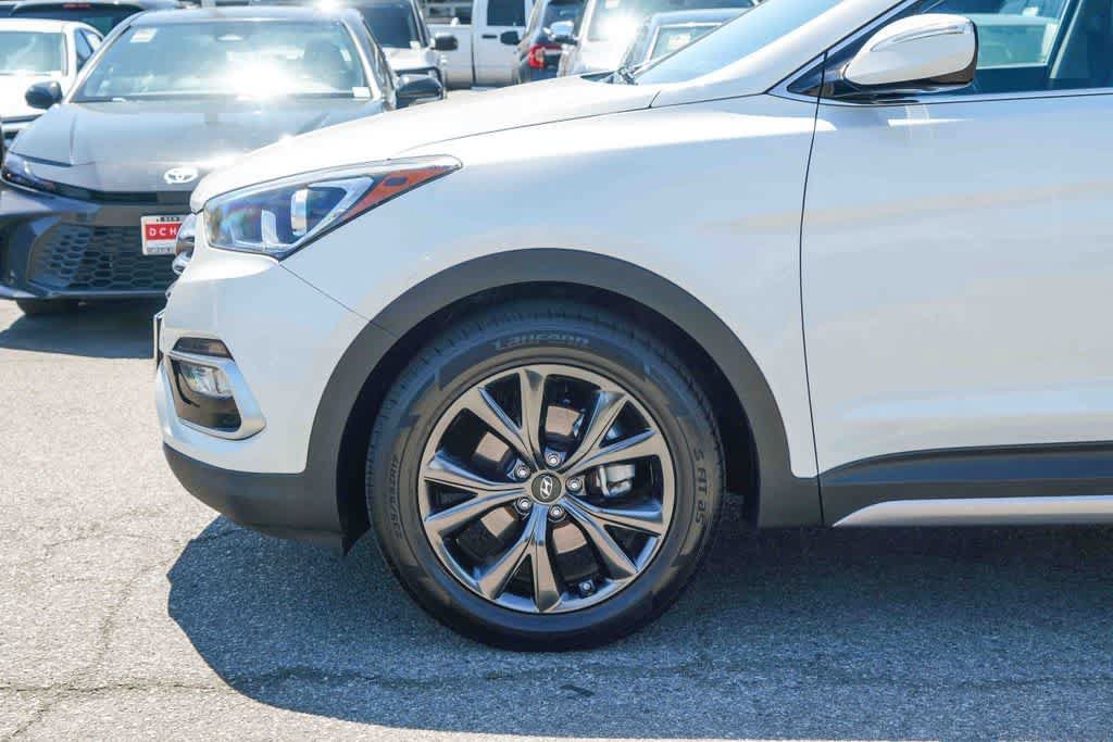 Used 2018 Hyundai Santa Fe Sport w/ Cargo Package AWD/4WD image 9