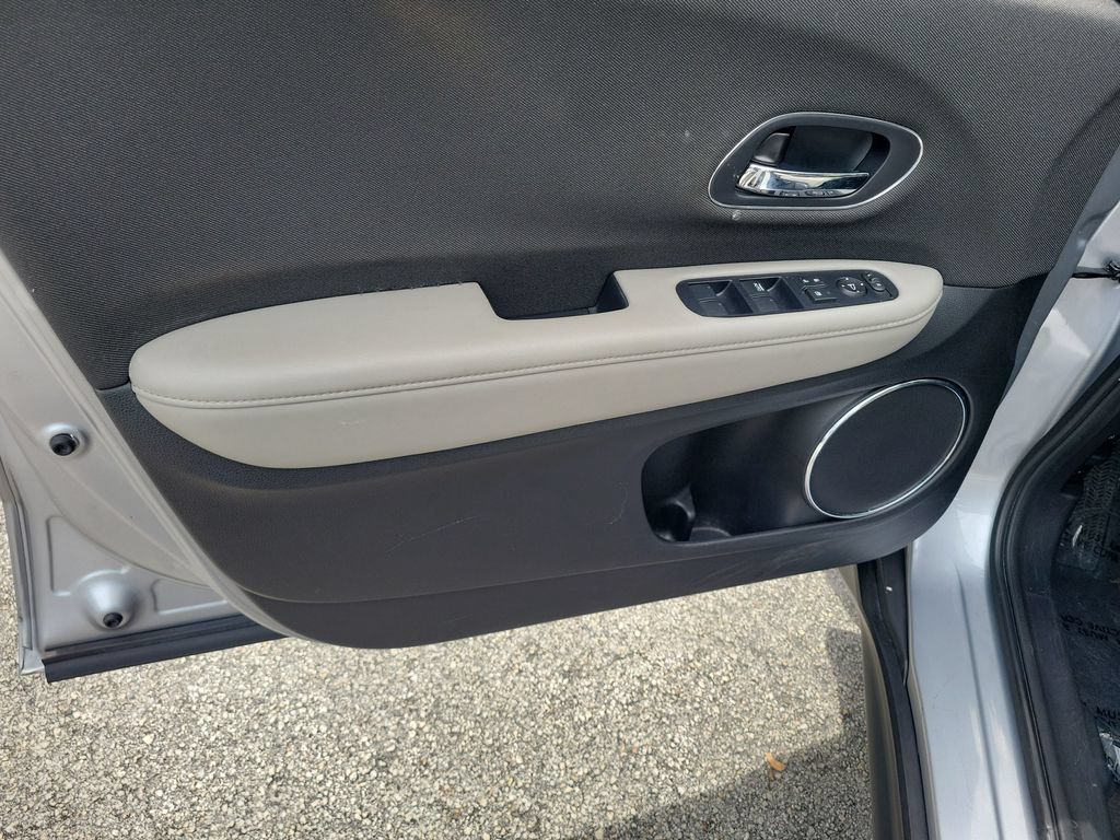 Used 2019 Honda HR-V EX image 19