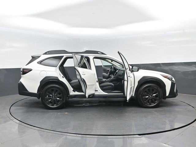 Used 2024 Subaru Outback Onyx Edition AWD/4WD image 26