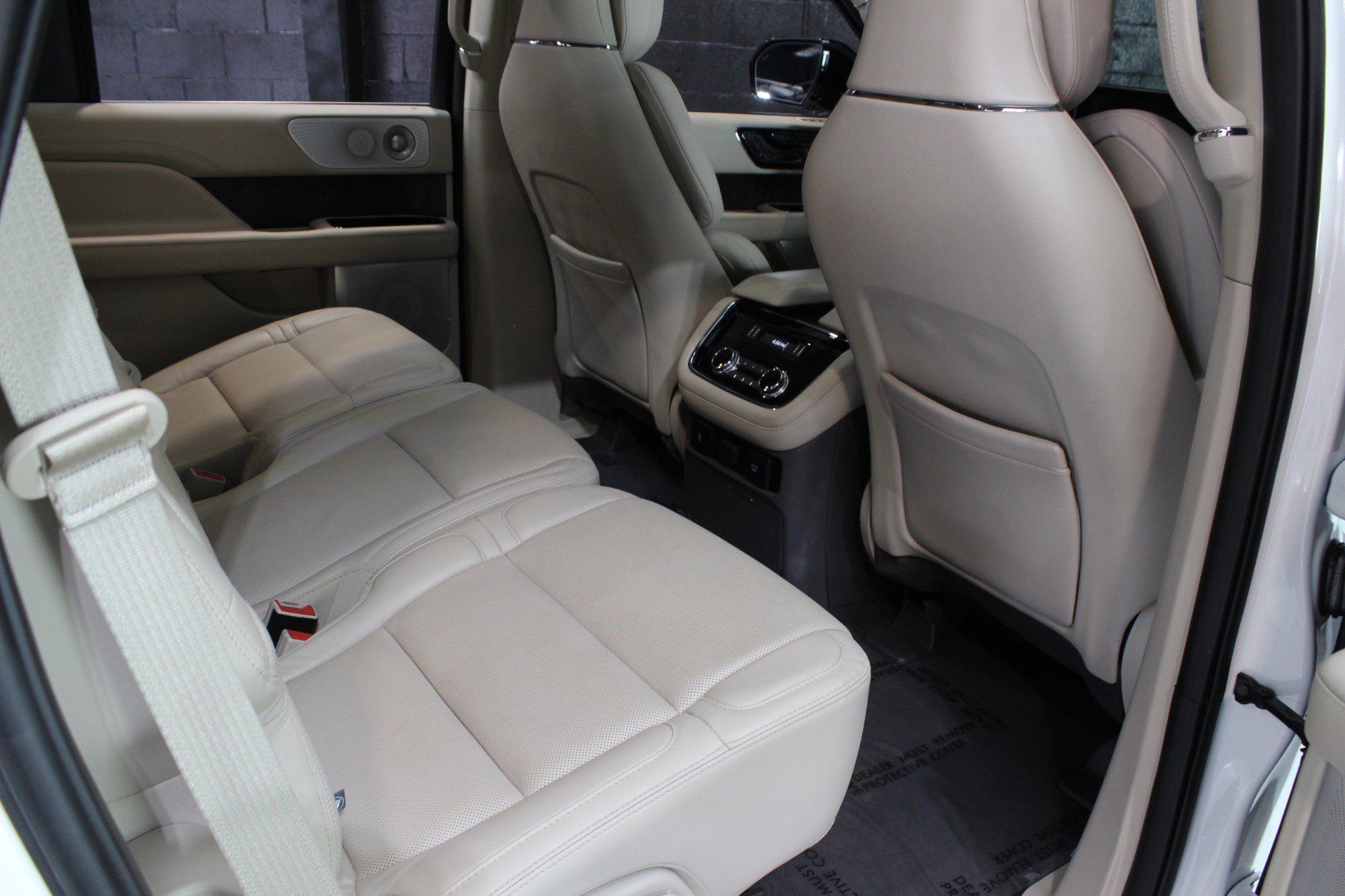 Used 2021 Lincoln Navigator Reserve w/ Luxury Package image 45