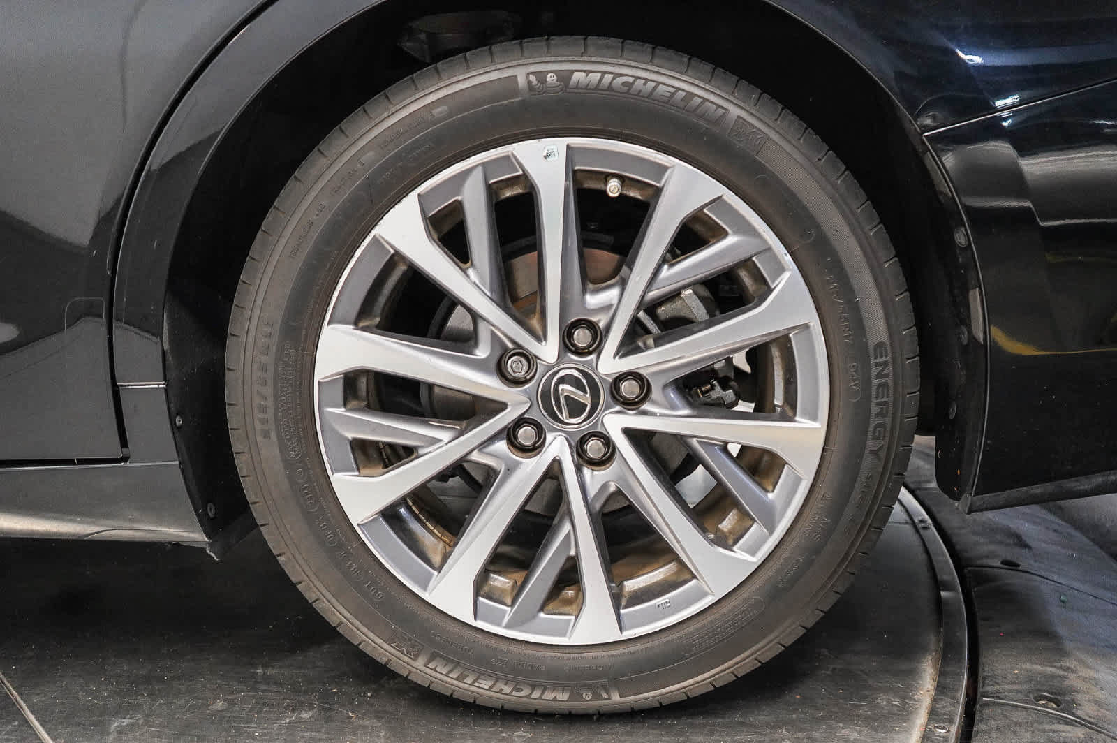 Used 2024 Lexus ES 350 w/ Accessory Package (Z2) FWD image 8