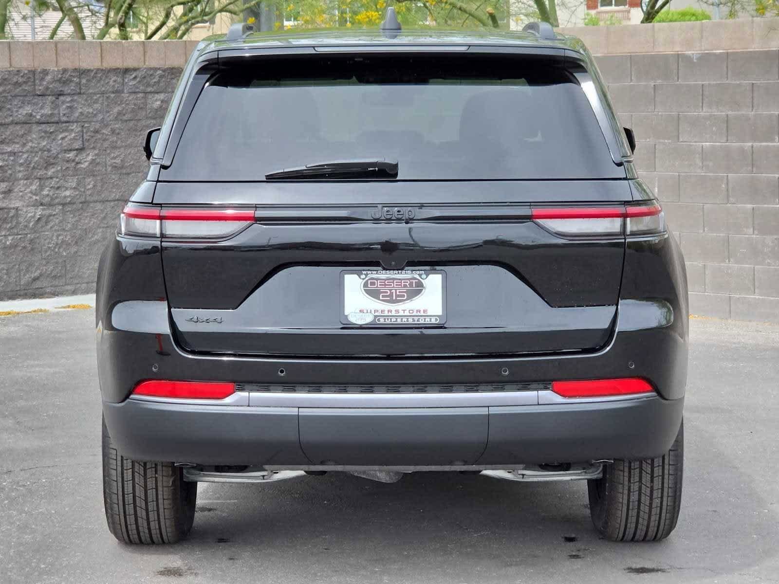 New 2026 Jeep Grand Cherokee Altitude AWD/4WD image 14