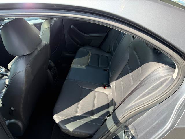 Used 2014 Volkswagen Jetta SE FWD image 5
