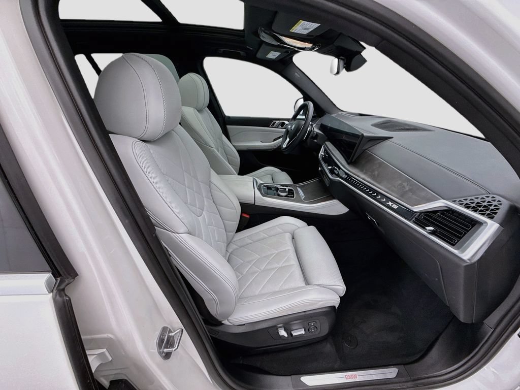 Certified 2024 BMW X5 sDrive40i w/ Premium Package RWD image 19