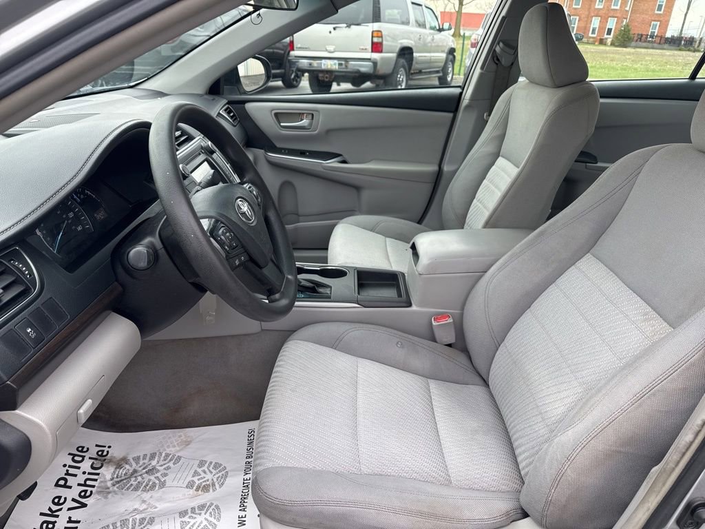Used 2015 Toyota Camry LE image 20
