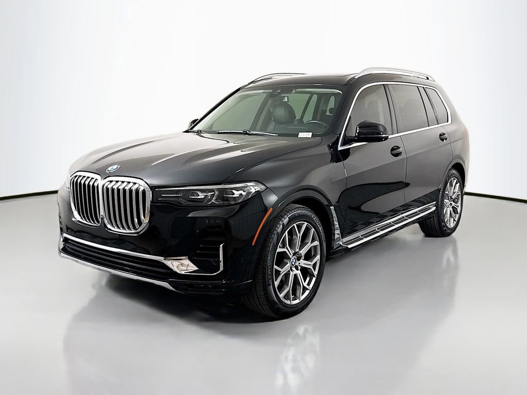 Used 2021 BMW X7 xDrive40i w/ Parking Assistance Package image 3