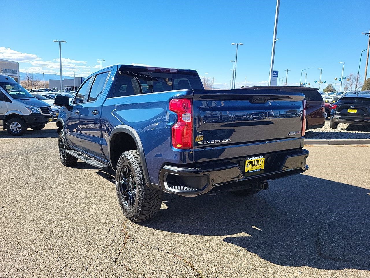Used 2023 Chevrolet Silverado 1500 ZR2 w/ Technology Package image 6