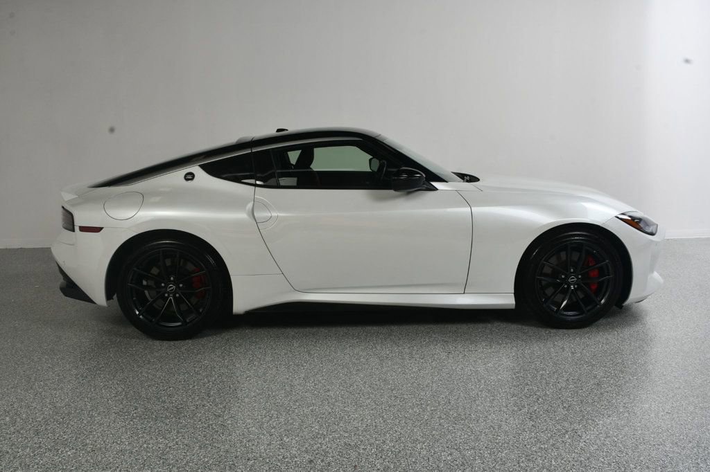 Used 2024 Nissan Z Performance w/ Floor Mat Package image 4