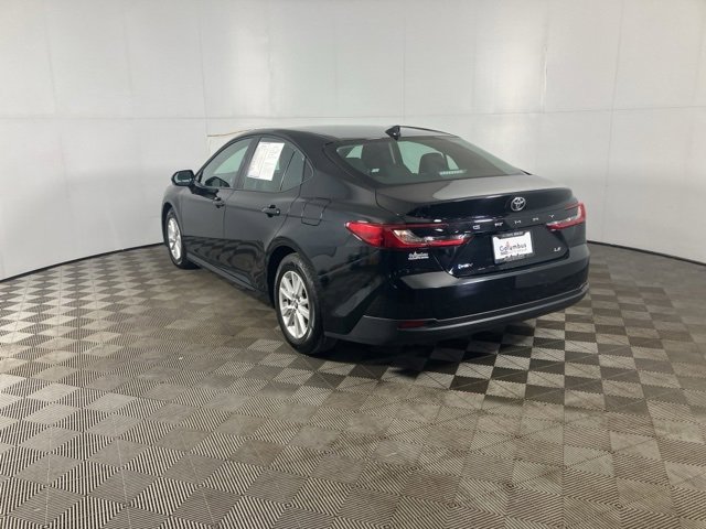Used 2025 Toyota Camry LE image 6